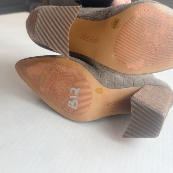 Vince Camuto taupe heeled bootie ❤️ - Picture 3 of 7